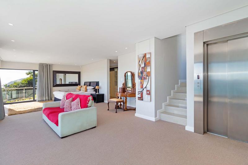 7 Bedroom Property for Sale in Llandudno Western Cape